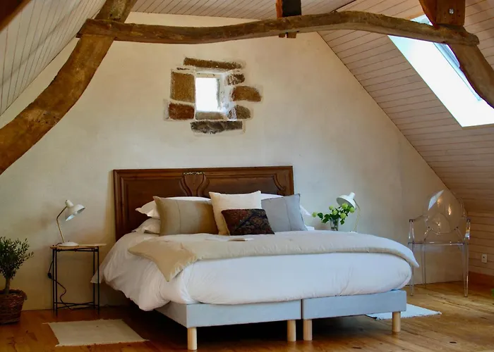 Tatil Evi Le Pressoir, De Charme & Jardin Fabuleux A 800m De La - By Maison Melchior Flamanville